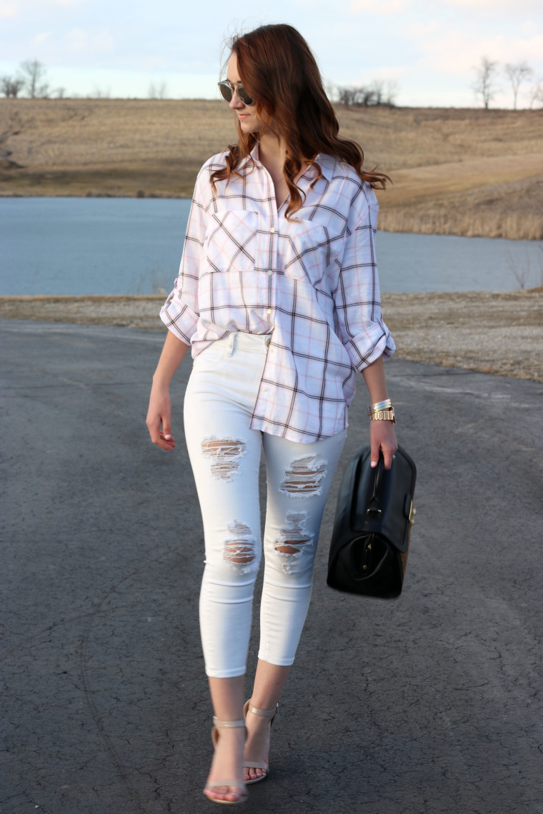 distressed jeans, American Eagle, plaid top, 