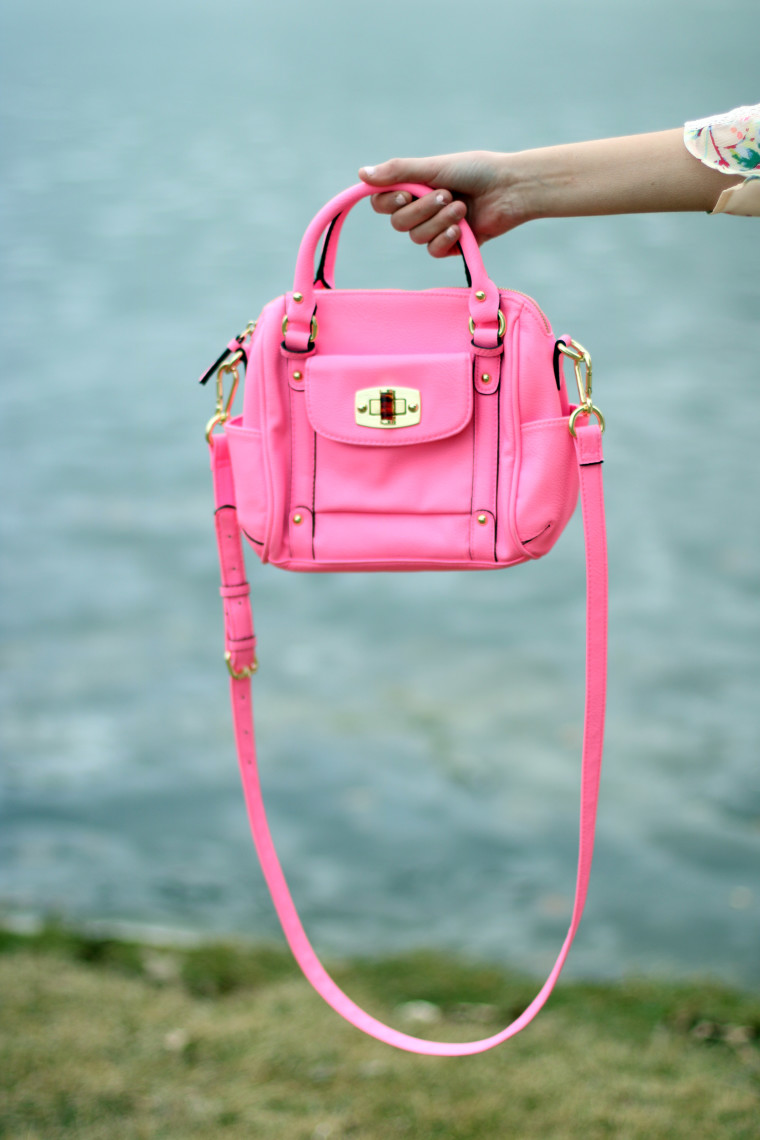 Target bag, bright pink