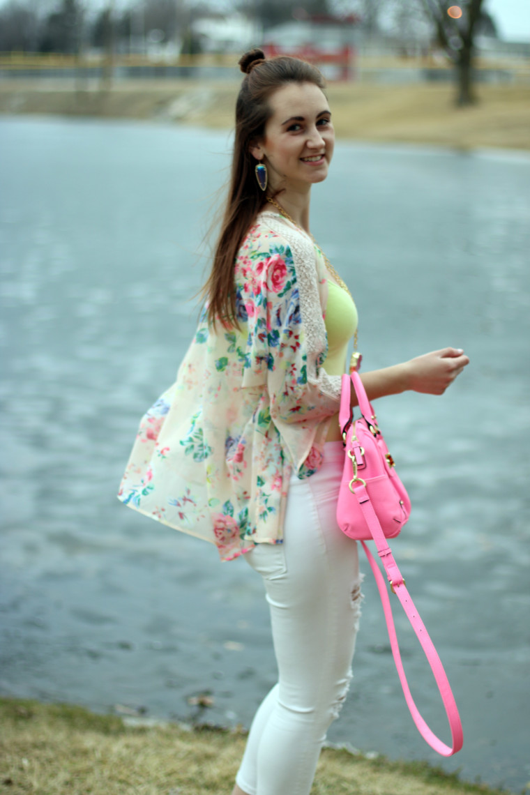 Express kimono, floral, bright pink