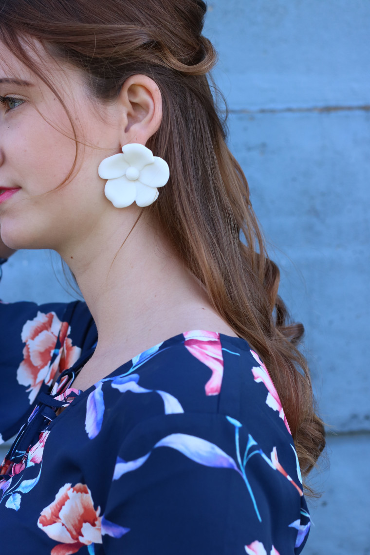floral blouse, Baublebar white flower earrings