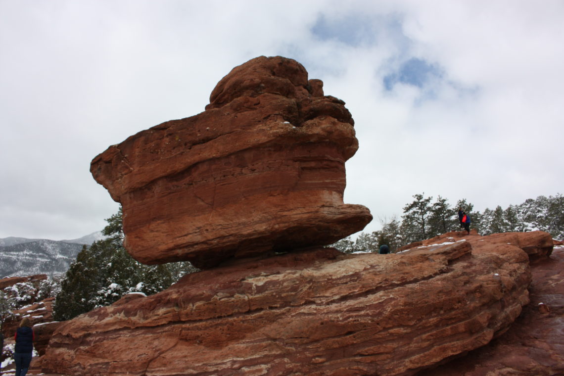 The Balanced Rock, Garden of The Gods, Colorado, travel blogger
