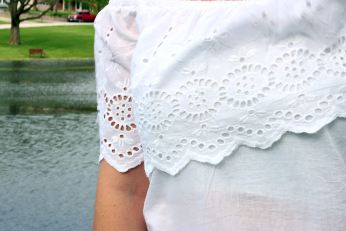 Francescas eyelet top, white on white outfit