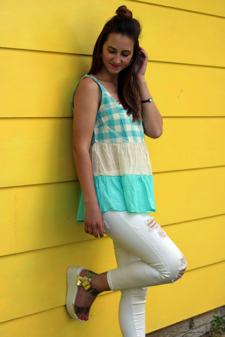 Target platform wedges, metallic wedges, summer look, gingham top, yellow house