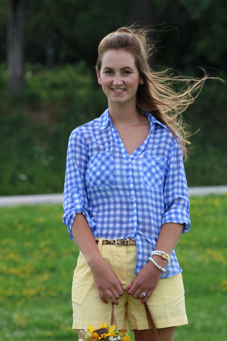 blue and white top, yellow shorts, leopard belt, Taudrey Jewelry bracelet, tresemme