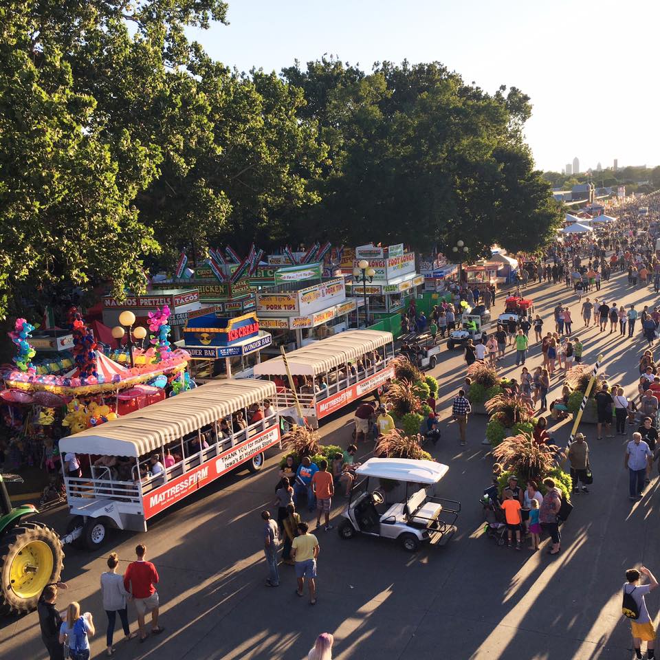 sky lift, Iowa State fair, crowd