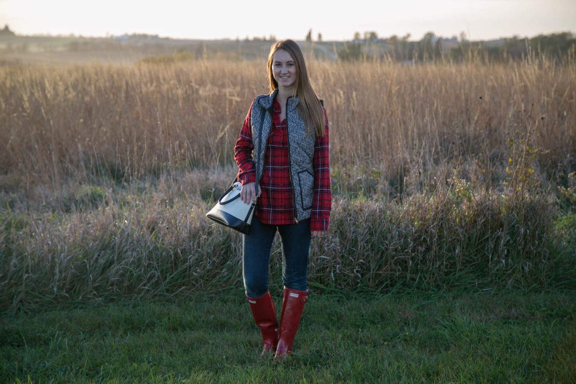 Casual Monday Style: Pink Ruffle Tee - Laura Beverlin