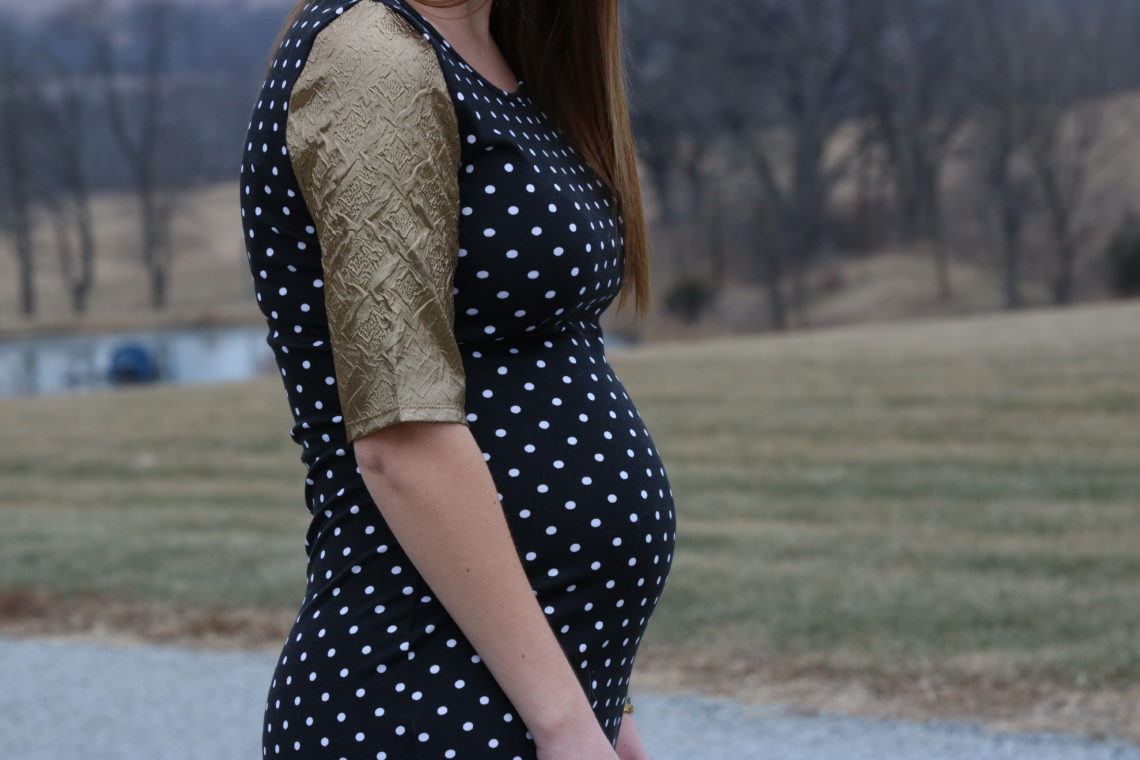 for the love of glitter, women's fashion, polka dot dress, metallic sleeves, maternity style 