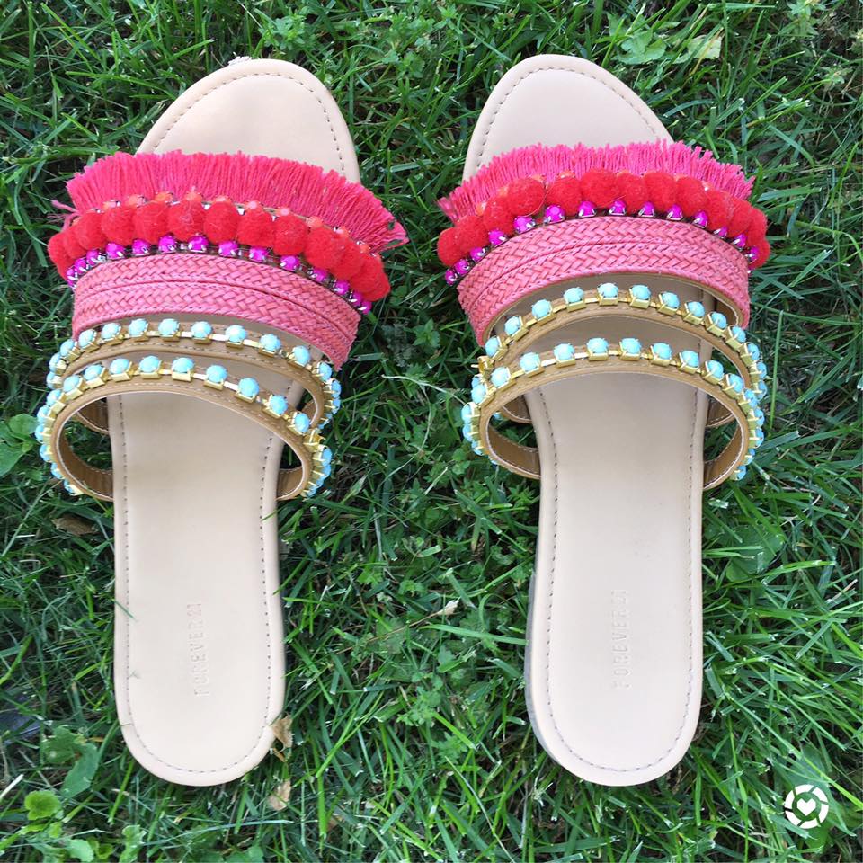 for the love of glitter, pom pom sandals, Forever 21 sandals, summer sandals