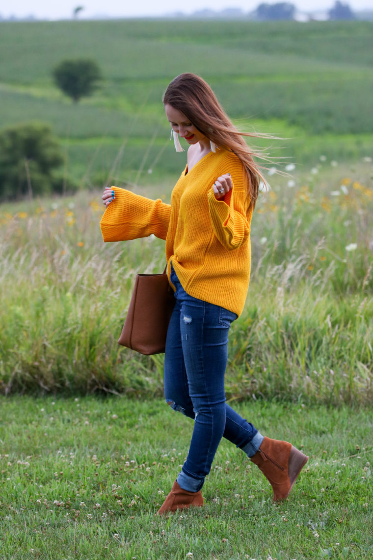 for the love of glitter, bell sleeve top, Tory Burch tote, fall style, women's fashion