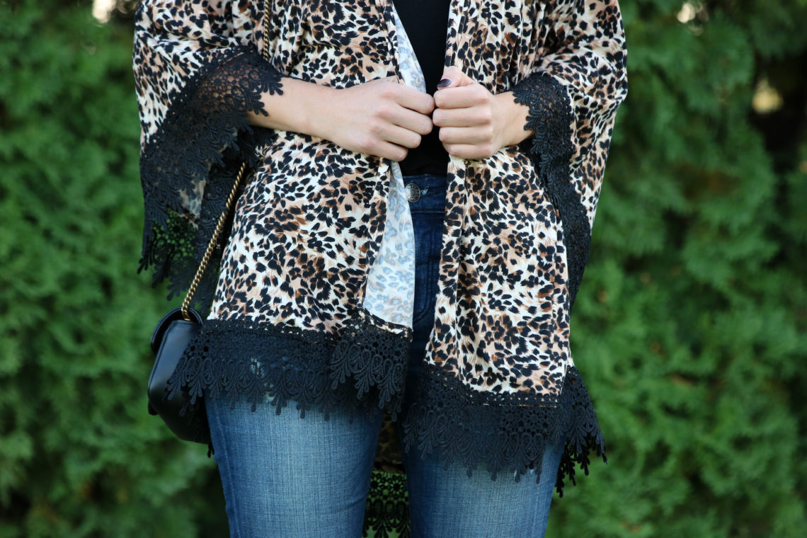 for the love of glitter, leopard kimono, lace kimono, fall style, women's fashion