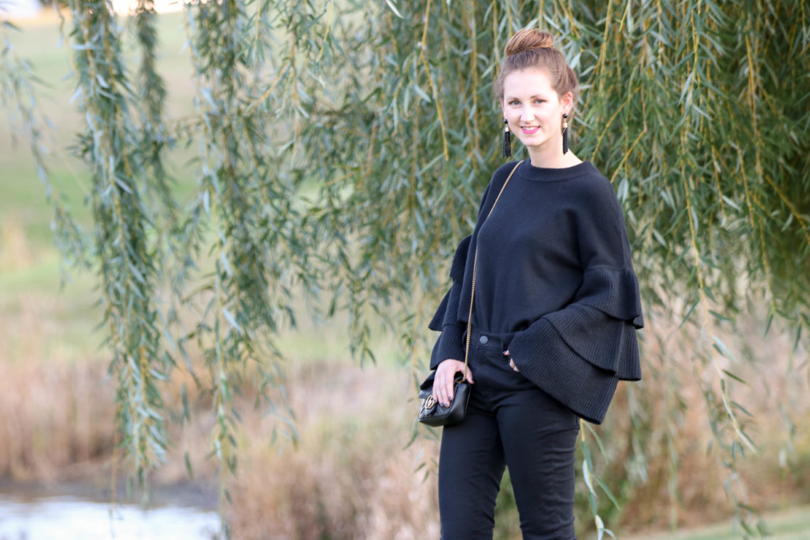 for the love of glitter, tiered sleeves, tiered sweater, Gucci bag, black jeans, fall style