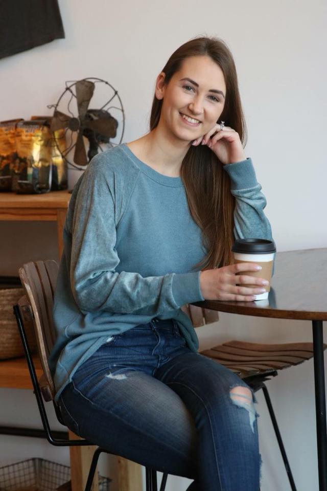 velvet sweatshirt, winter style, coffee shop