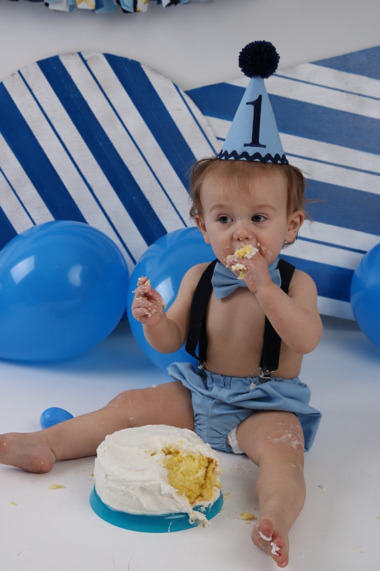 baby boy 1st cake smash, baby boy first birthday, cake smash outfit
