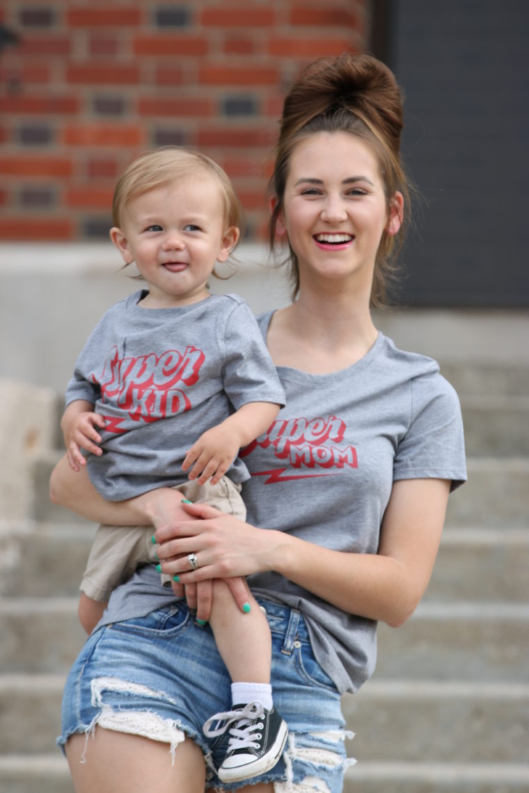 10 Ways To Be A Super Mom, mommy & me matching shirts