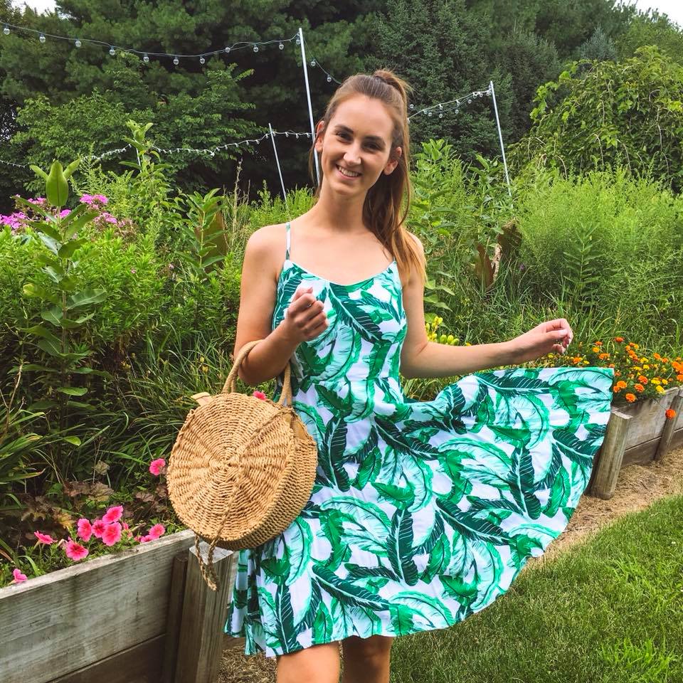 palm print dress, straw bag, summer style