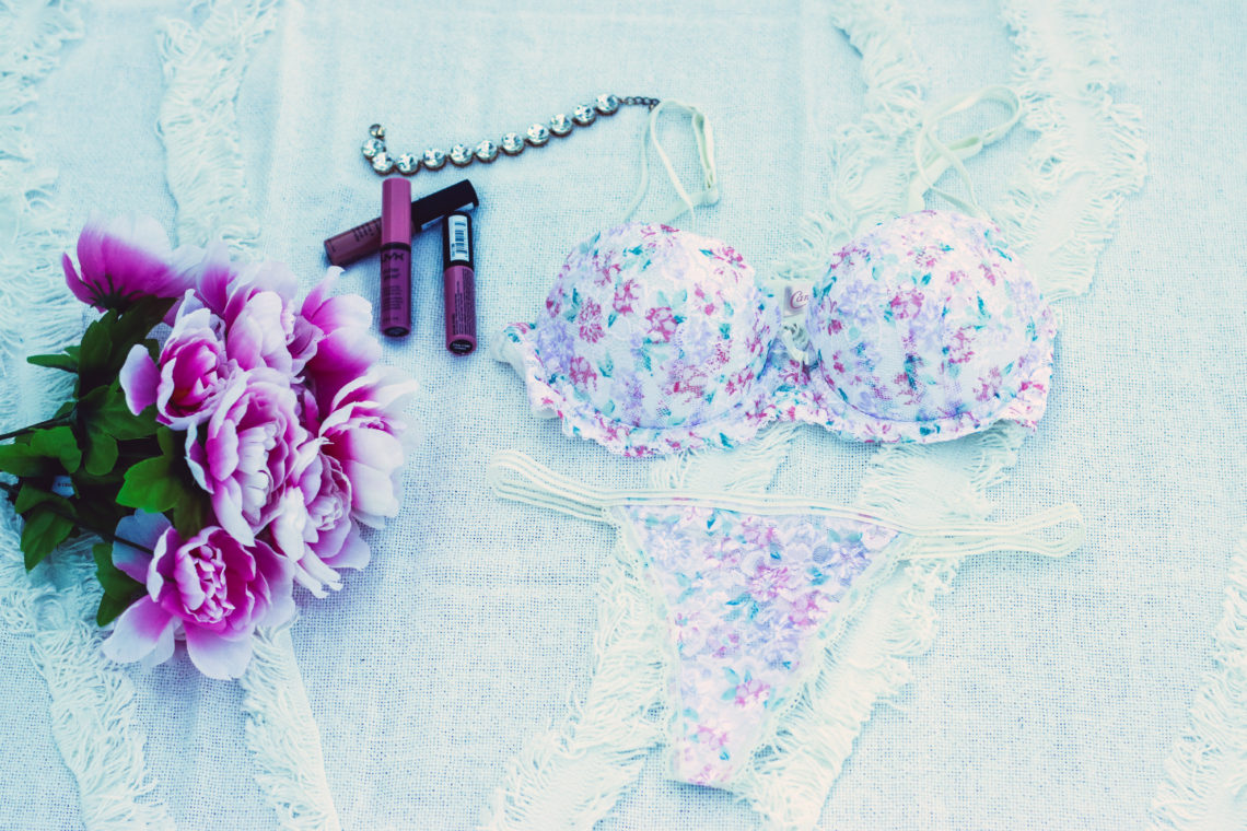 floral bra, floral panties, Kohl's intimates