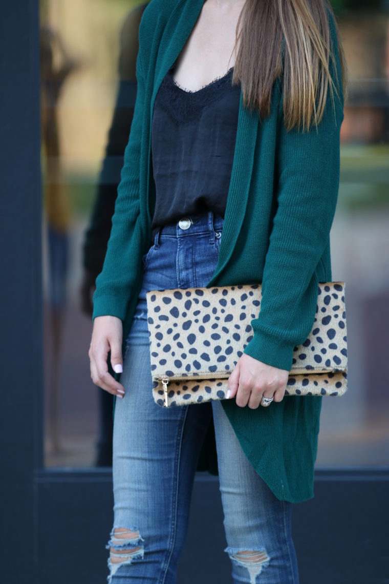 green cardigan, leopard clutch, fall style