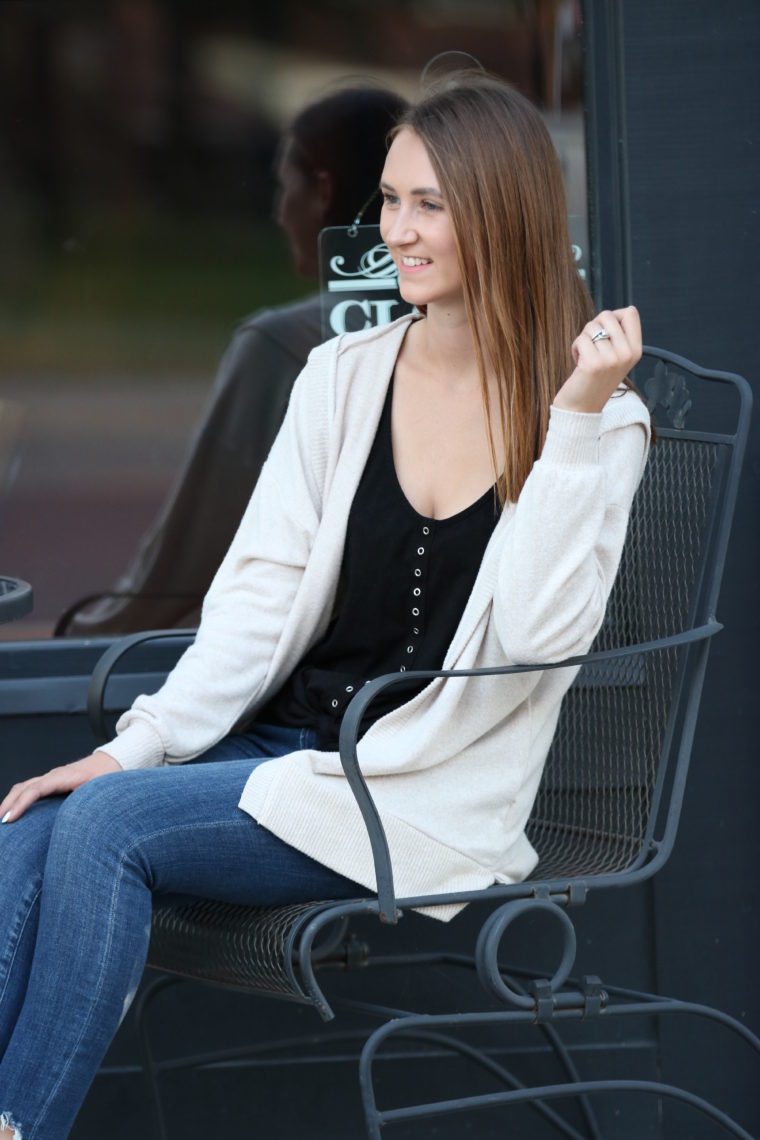 cream cardigan, black tank, fall style