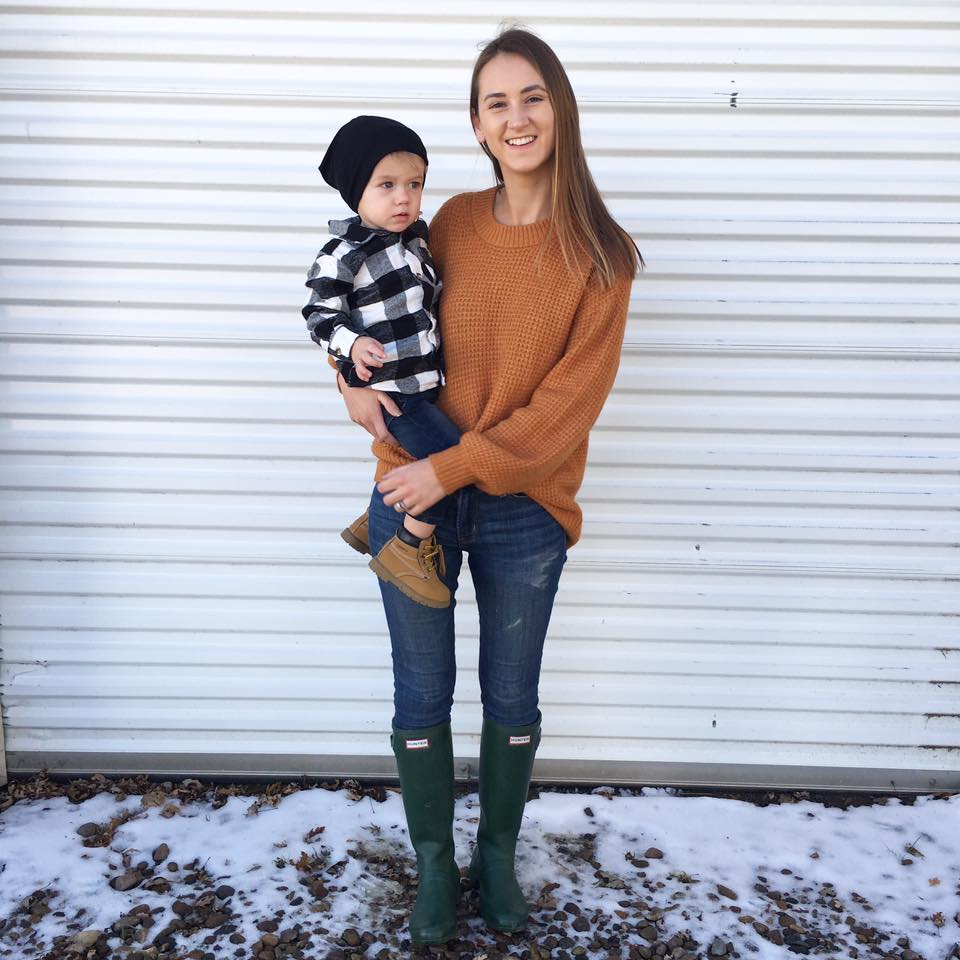 orange sweater, green Hunter boots, fall style, Thanksgiving outfits