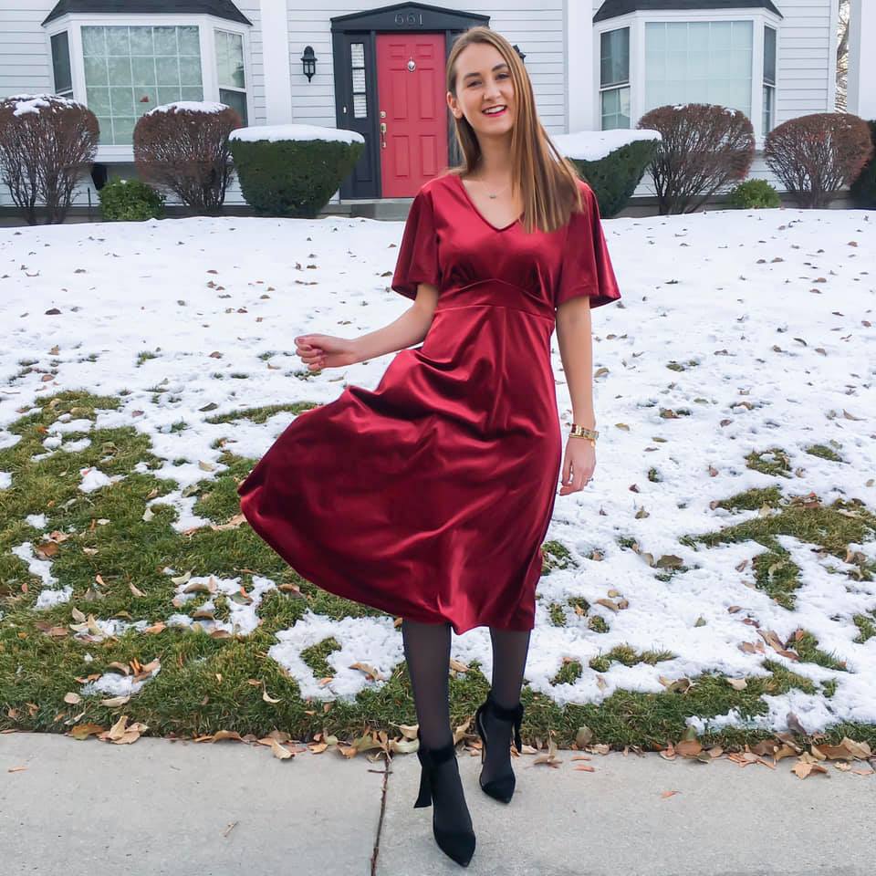 red velvet dress, holiday look, bow heels