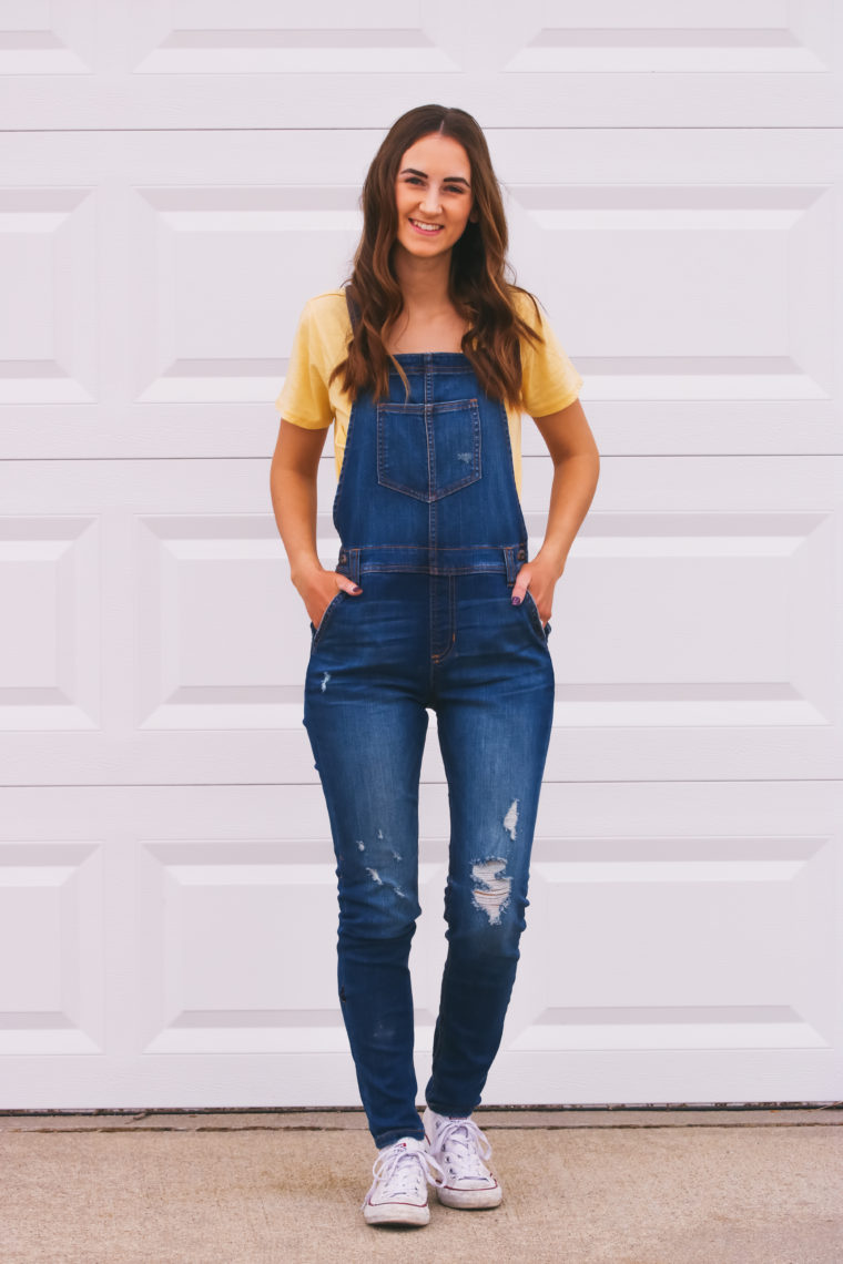 4 Ways To Style a T-Shirt, denim overalls