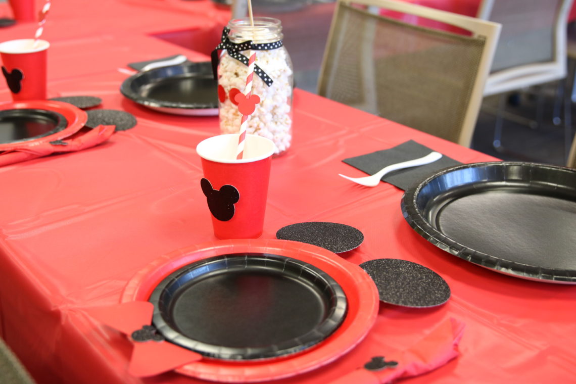 Mickey Mouse Birthday Party, Mickey Mouse table setting