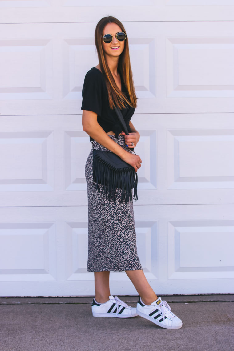 leopard midi skirt, leopard skirt, fringe bag