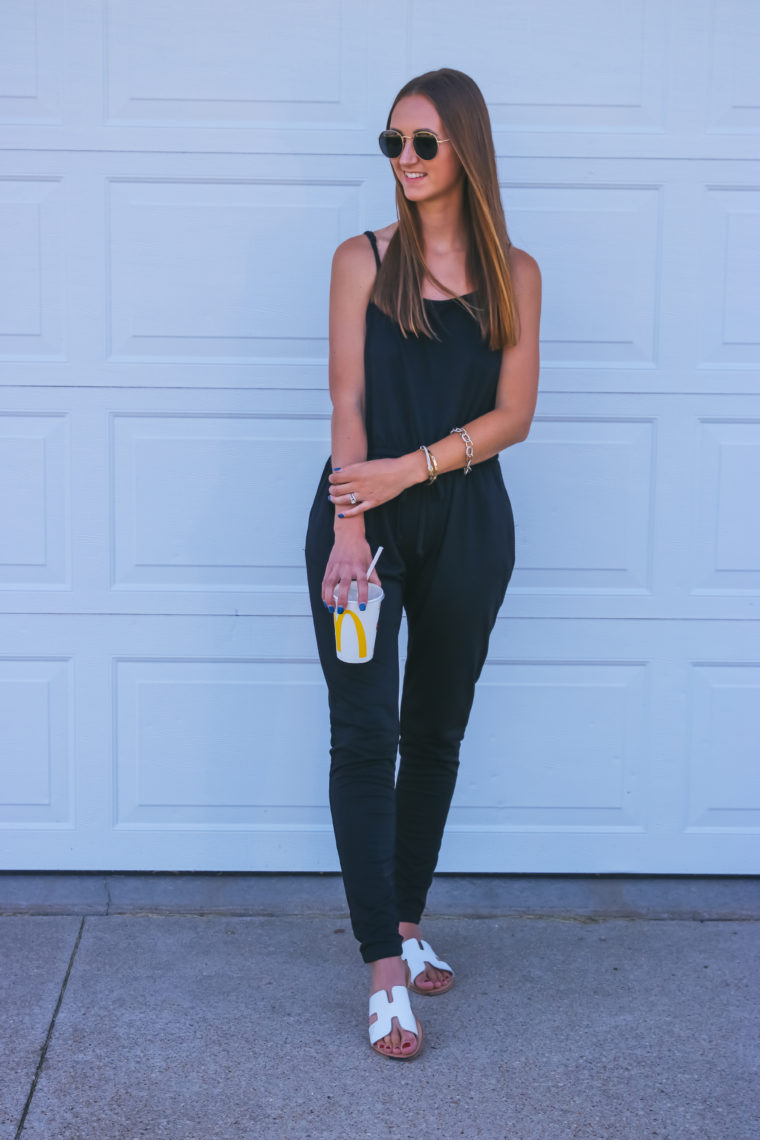 comfy style, jumpsuit, round sunglasses