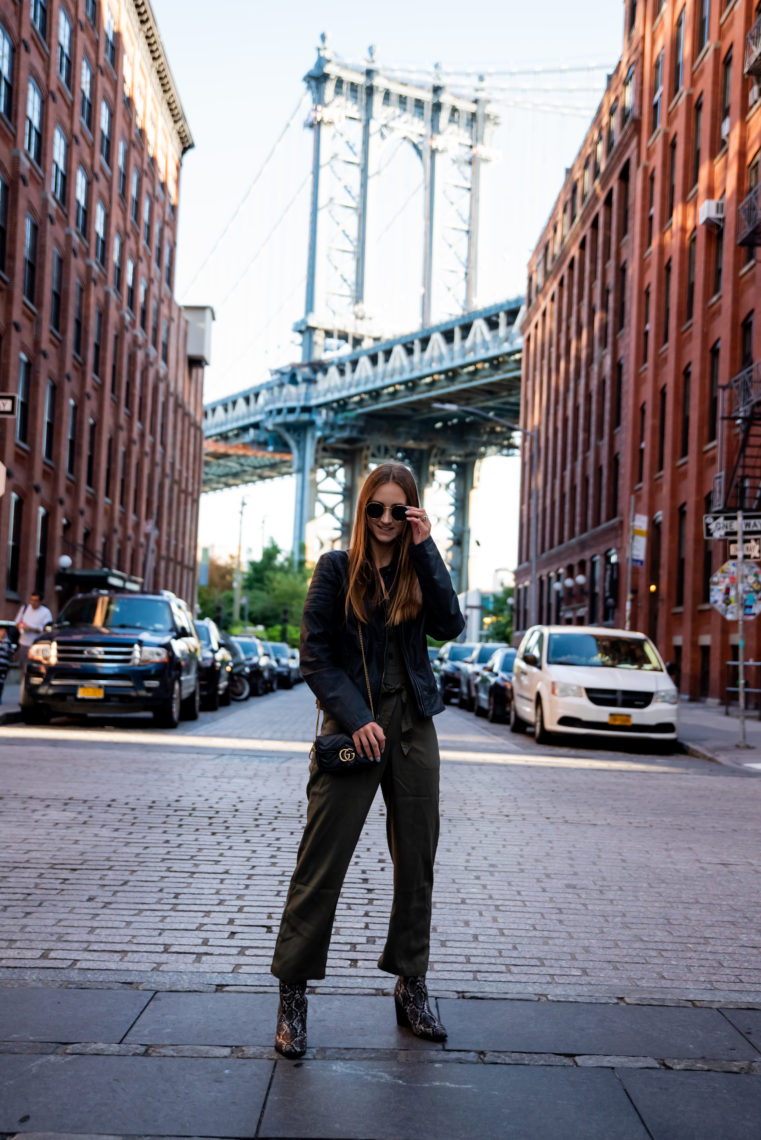olive green jumpsuit, cropped jumpsuit, Dumbo, Brooklyn