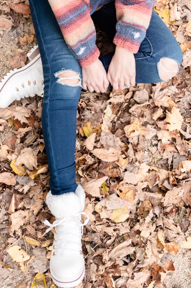 white boots, fur boots, fall boots