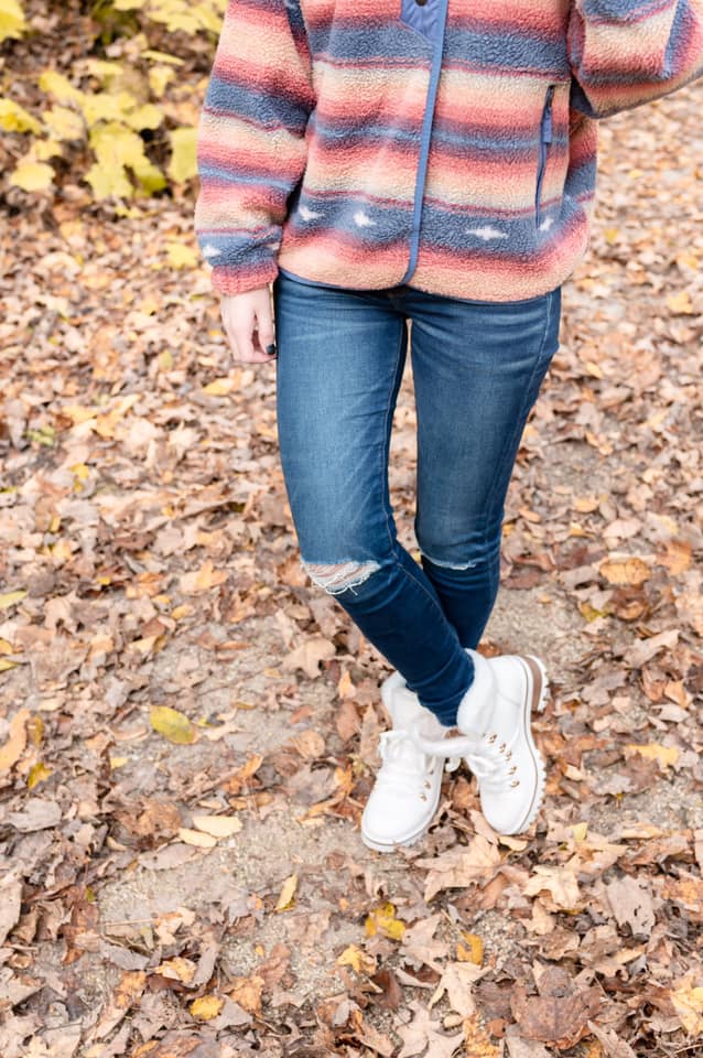 white boots, fur boots, high waisted jeans