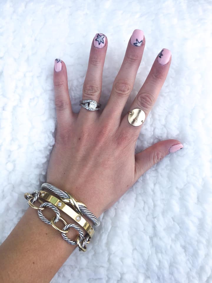 star nails, sparkly nails, SNS dip