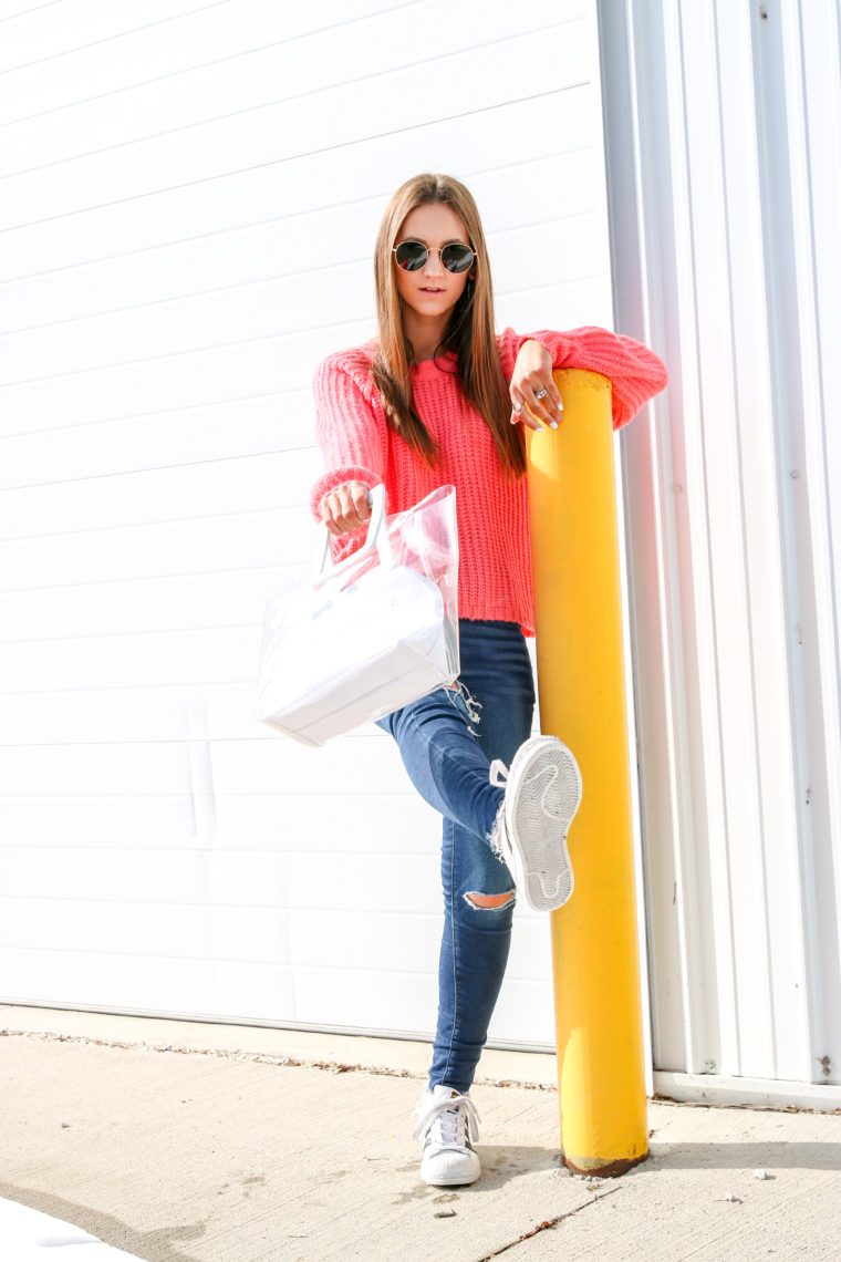 coral crew neck sweater, translucent bag, street style