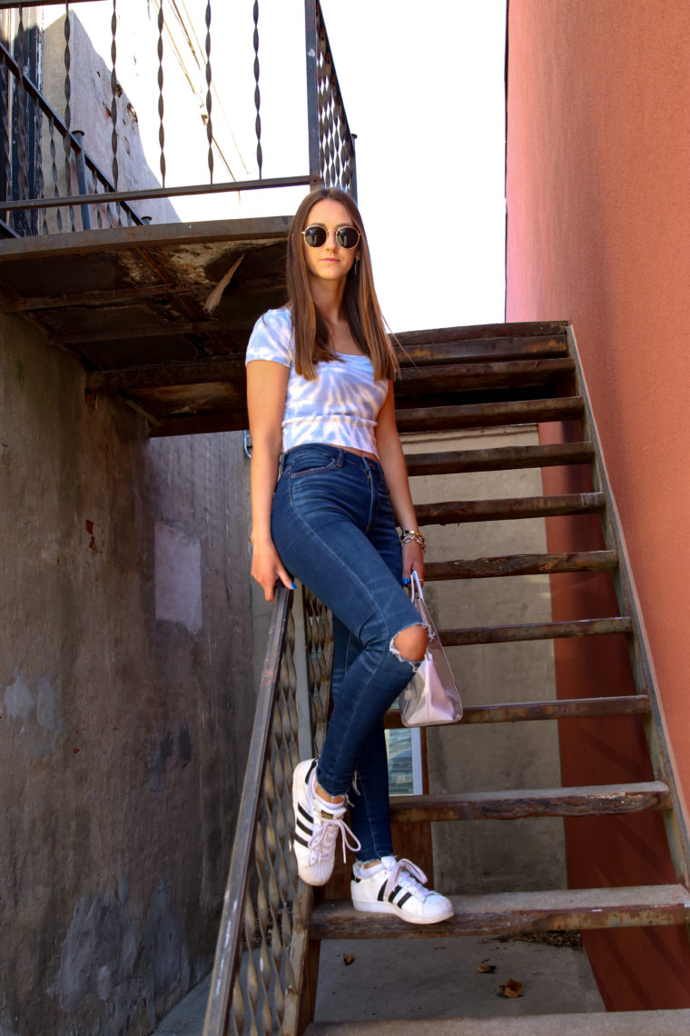 crop top, distressed jeans, casual style 