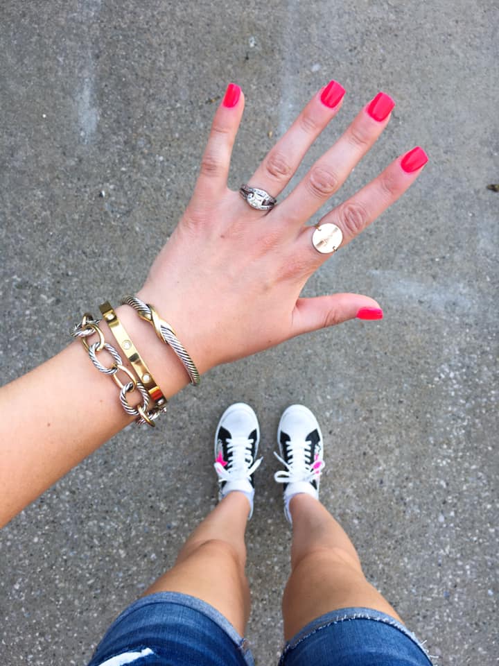 pink nails, initial ring, star sneakers