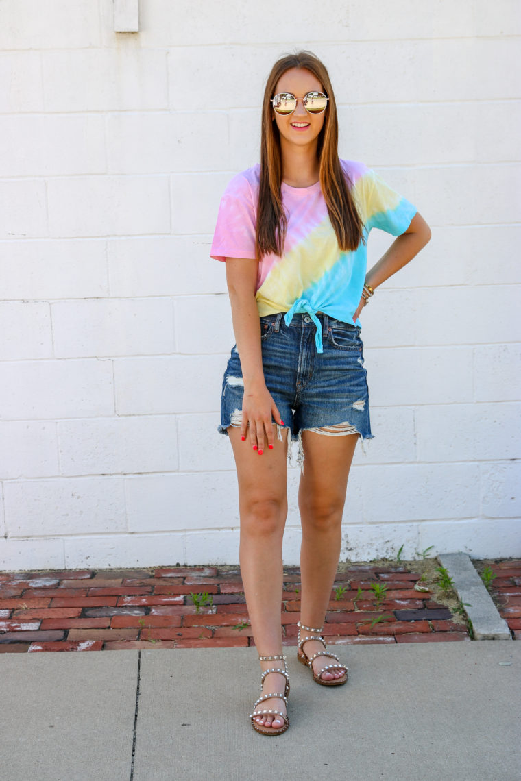 tie dye, boyfriend shorts, summer look 