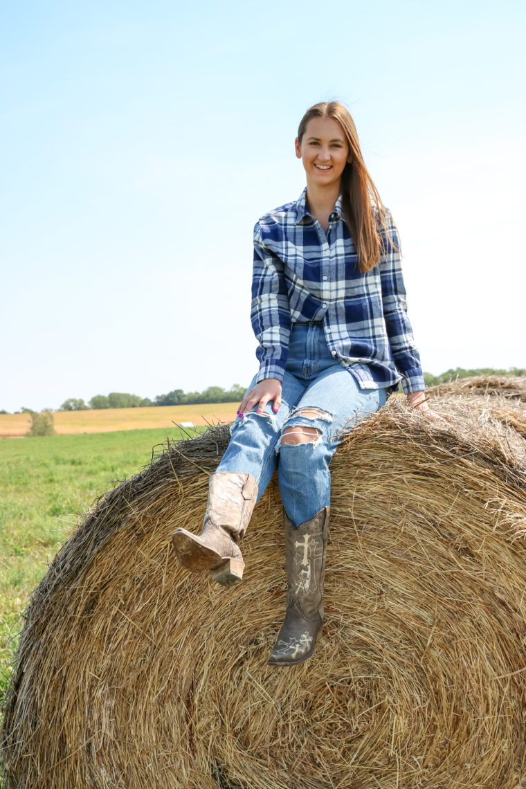 hay bales, plaid boyfriend shirt