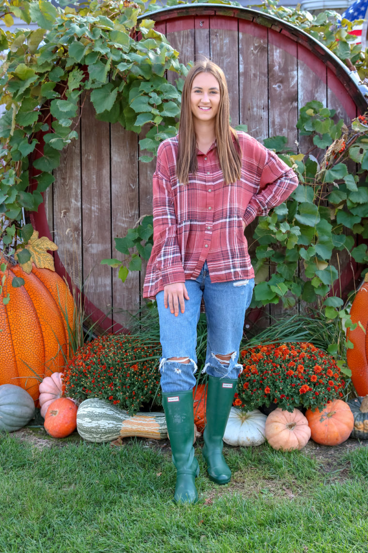 rust plaid shirt, Hunter boots