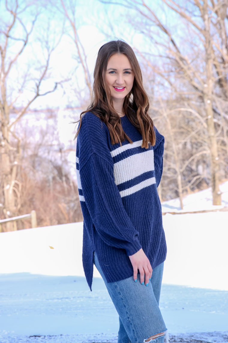 snow outfit, oversized sweater