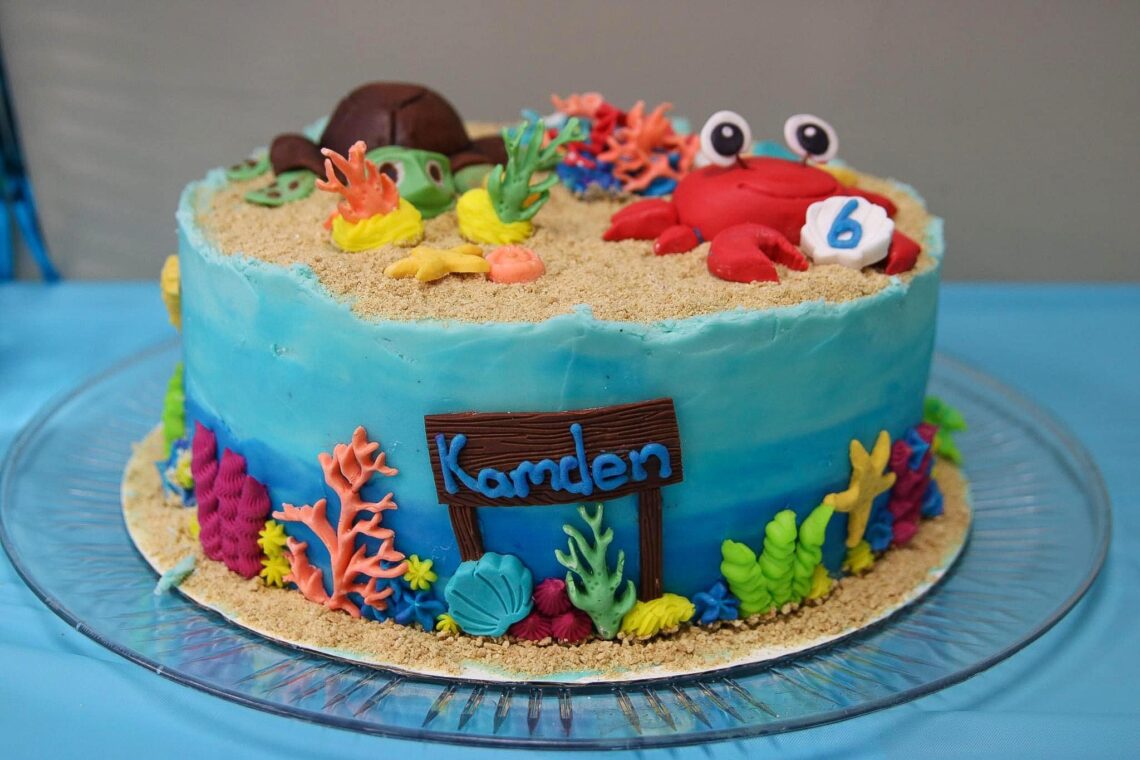 Sea animal birthday cake. 