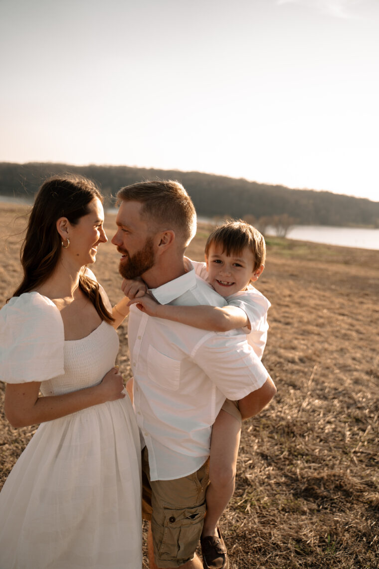 family photo shoot pregnancy announcement